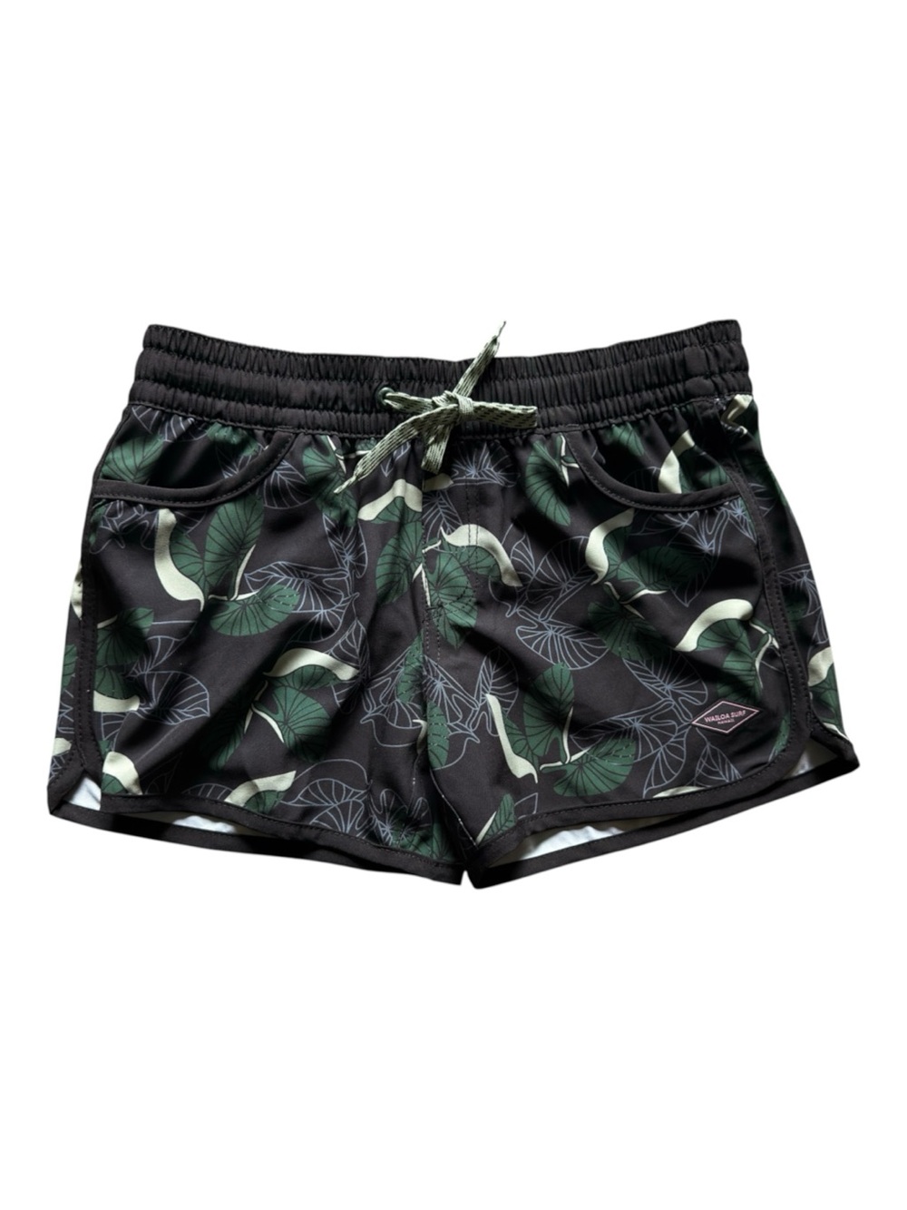 Wailoa Surf Hawaii Women’s Black Botanical Print Active Shorts